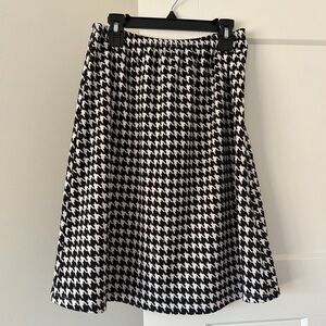 Market & Spruce Black and White A-Line Skirt